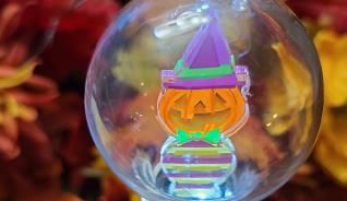 LIGHTED HALLOWEEN BOTTLE STOPPER
