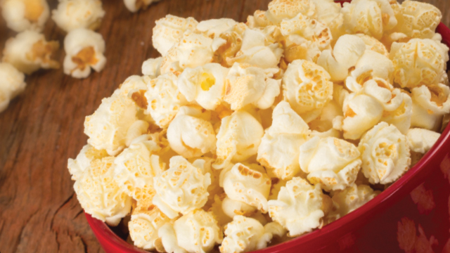 White Cheddar Popcorn - 1 gallon resealable bag (10oz)