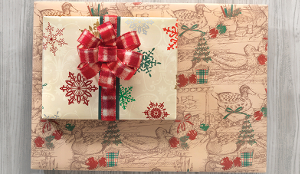 DECOY CHRISTMAS GIFT WRAP